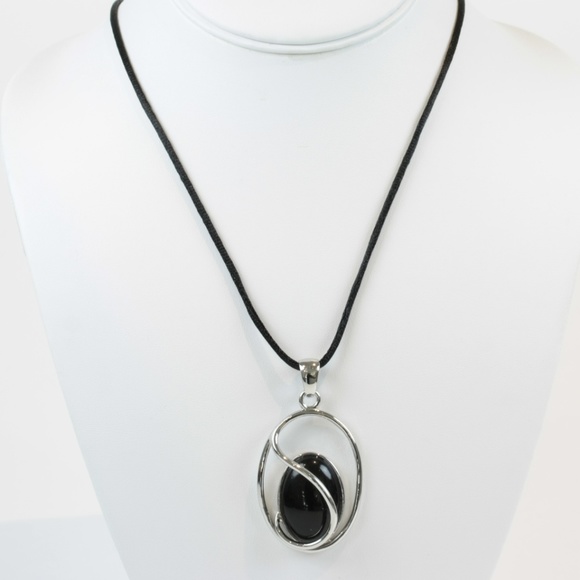 Lia Sophia Jewelry - Lia Sophia modernist pendant black + silver